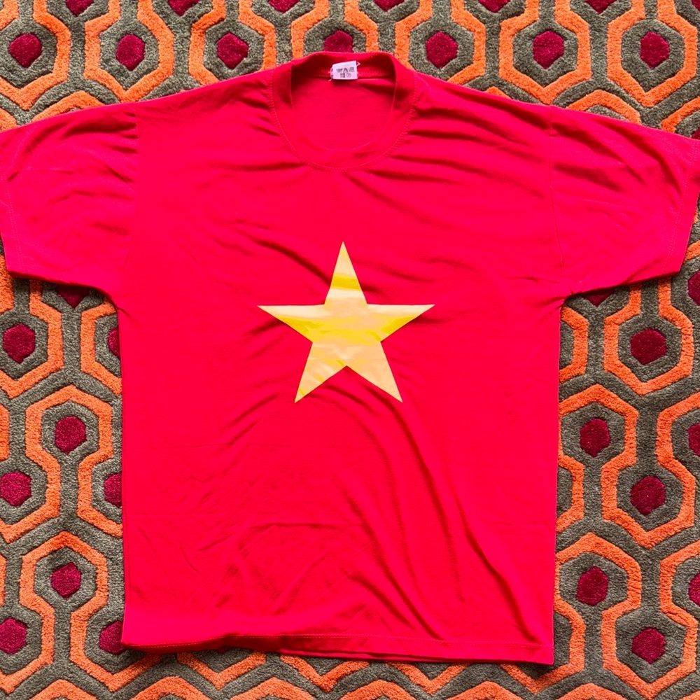 MAKE OFFER! Vietnam Saigon Souvenir Red Star Graphic Tee t-shirt flag Large